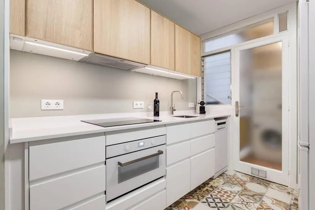 Apartment Art House Renoir Plaza Universitat Sant Antoni Barcelona