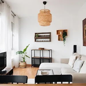 Apartamento Sunny And Modern Ideal For Groups, Barcelona