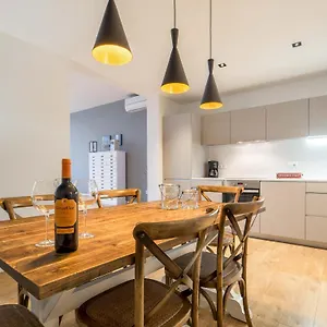 Rent Rambla Catalunya Barcelona
